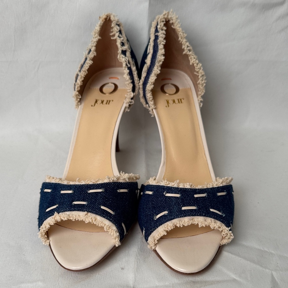 Elegant O Jour Navy and Cream Heels - tag on sole, only worn for try on